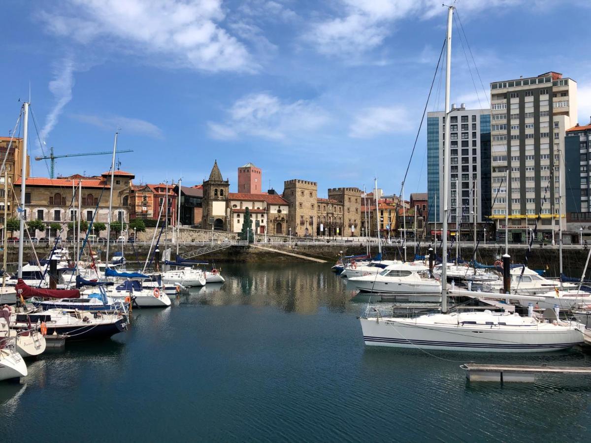 Alojamientos Muelle De Gijon Exterior photo